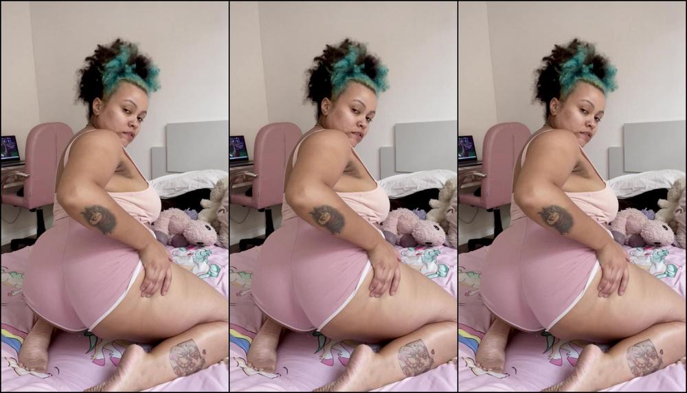 Annacutiepiie 3081532763 11 15 2023 You Wake Up To This Slut In Her Shorts Next To You Wdyd Vc Acorda