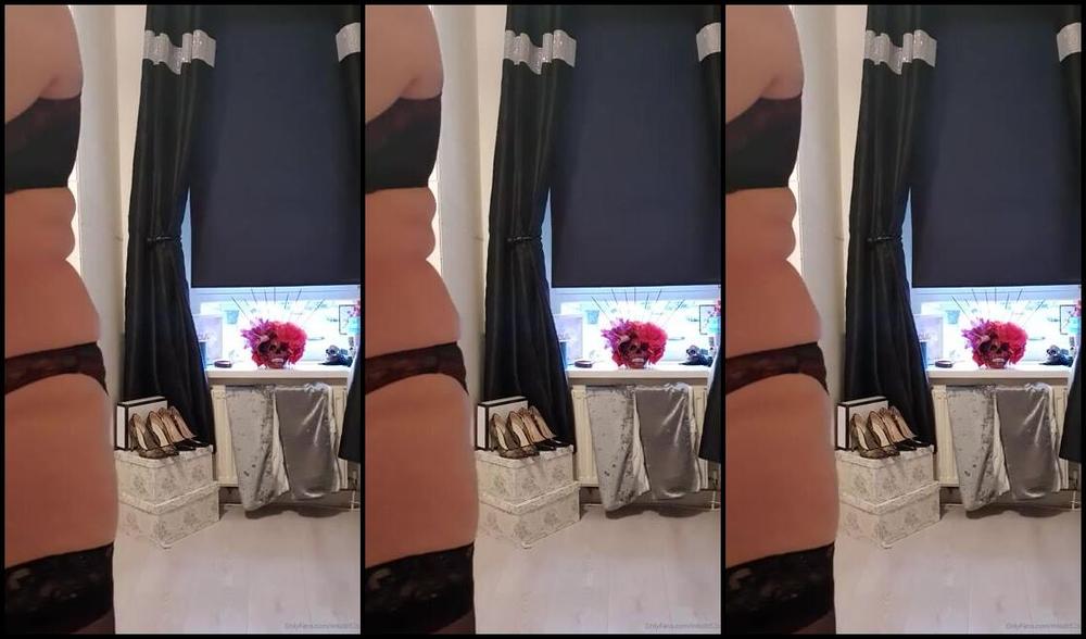 Miss B Nicknamed Missb52S Onlyfans 01 31 2020 Locked As I Get Ready To Fuck My Lover Cuckold Is The Best Life For You