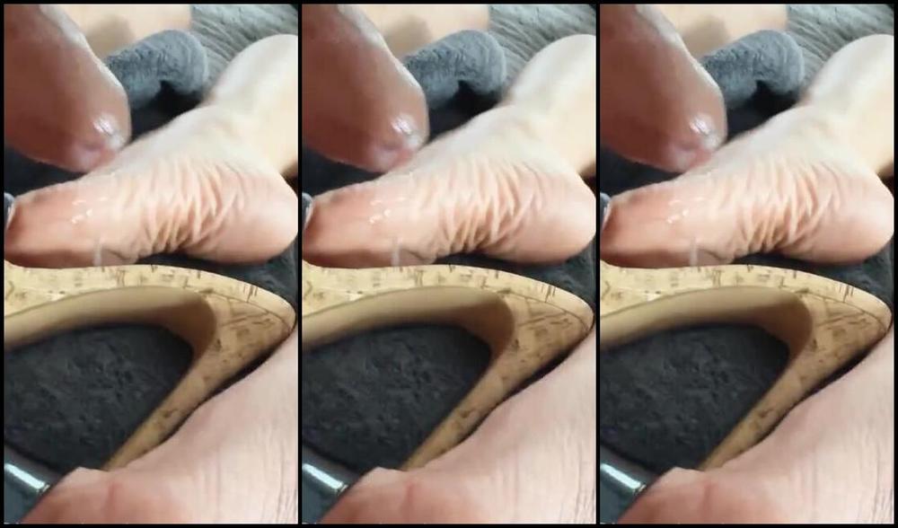 Kate Dangle Nicknamed Katedangle 06 18 2024 Onlyfans Video Love The Feeling Of Laying There While My Soles Get A Serving Of Hot Sticky Cum