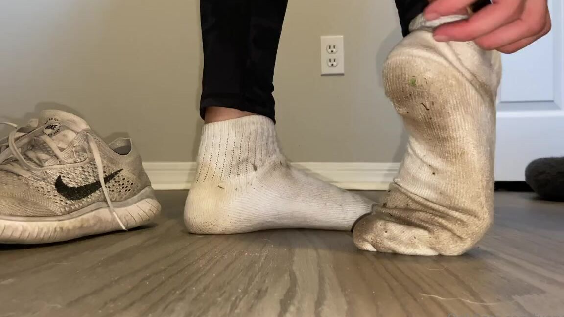 Ivorysoles Onlyfans 11 02 2022 Wore These On My 4 Mile Hike Yesterday After A Week Of Not Washingp