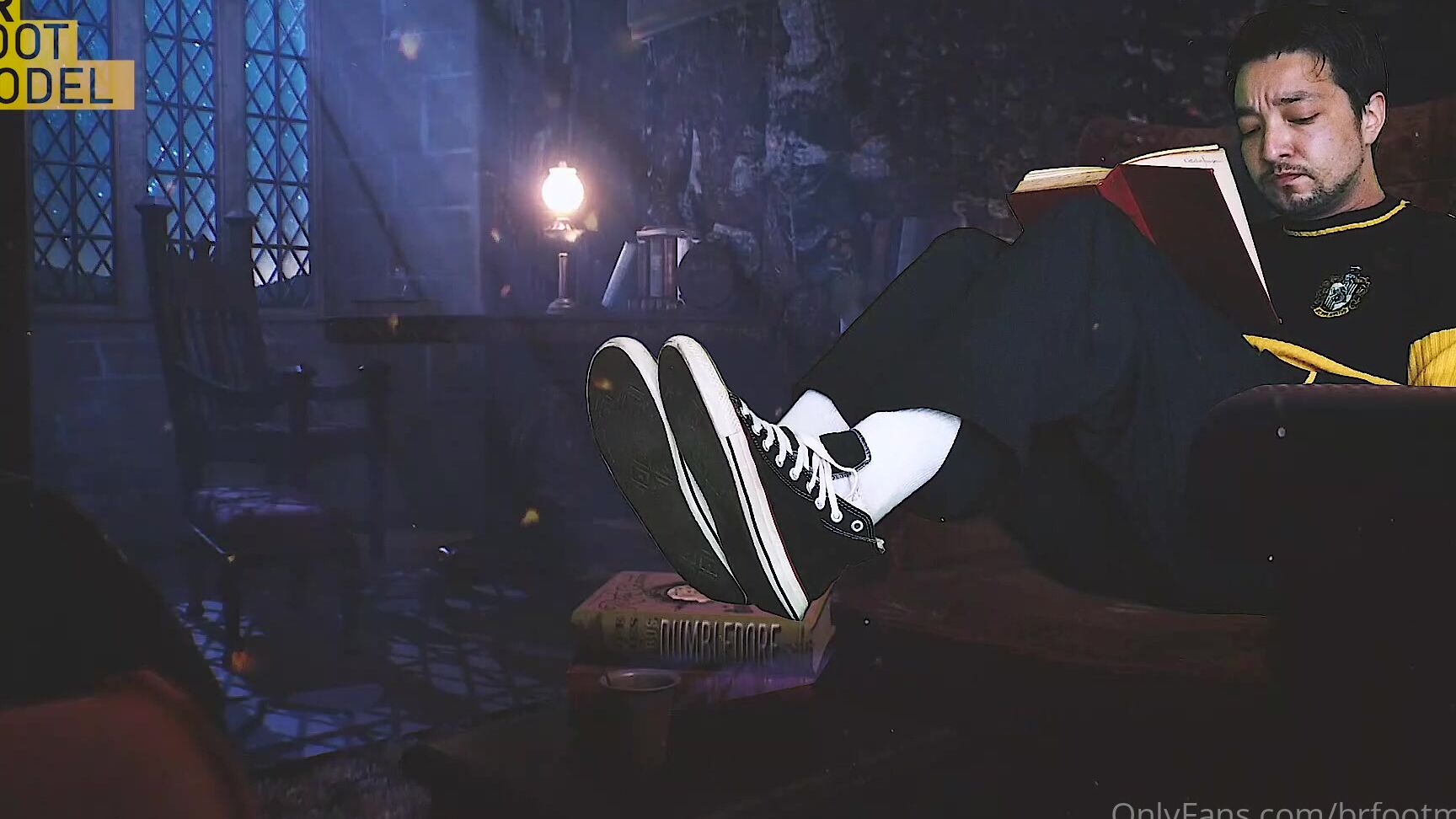 Brfootmodel 2750103136 01 21 2023 Magic School Chucks Dirty Socks And Big Feet