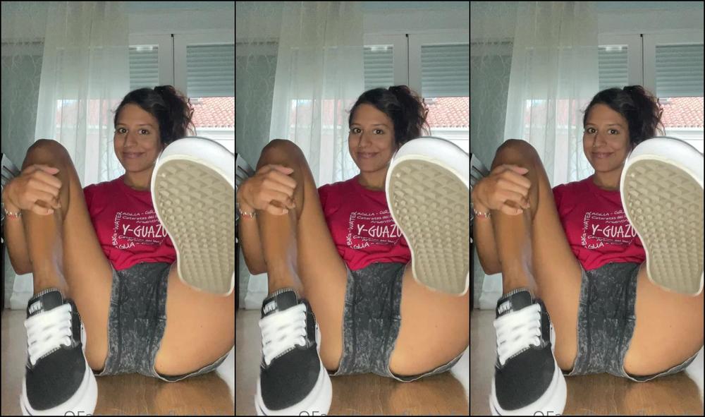 Fetishemmabff 2274507708 11 14 2021 Just Showing You My New Vans And Teasing As Always