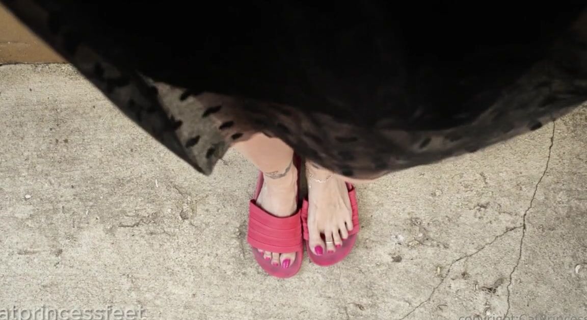 Catprincessfeet Onlyfans Love How My Feet Look In These Soft Old Slides