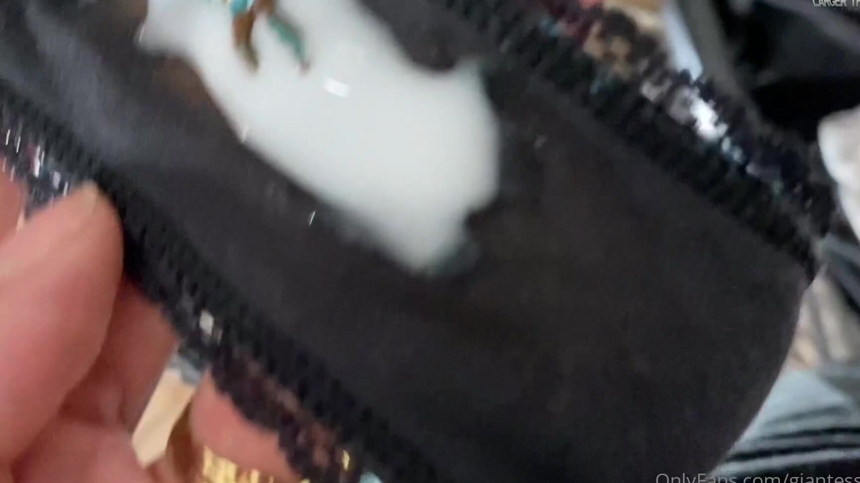 Giantessclips Upskirt Giantess Teacher Finds A Tiny Starring Queen Mother Soles Qsladygiant For Mo