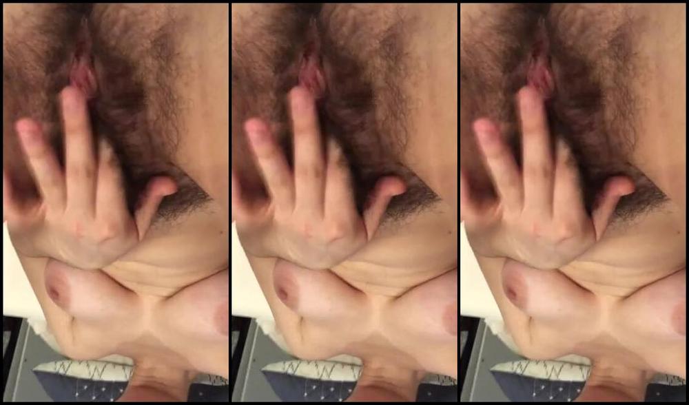 Hannah Hunt Nicknamed Horny Hippie Onlyfans Rubbing Myself From Different Povs Which View Is Your Favorite2