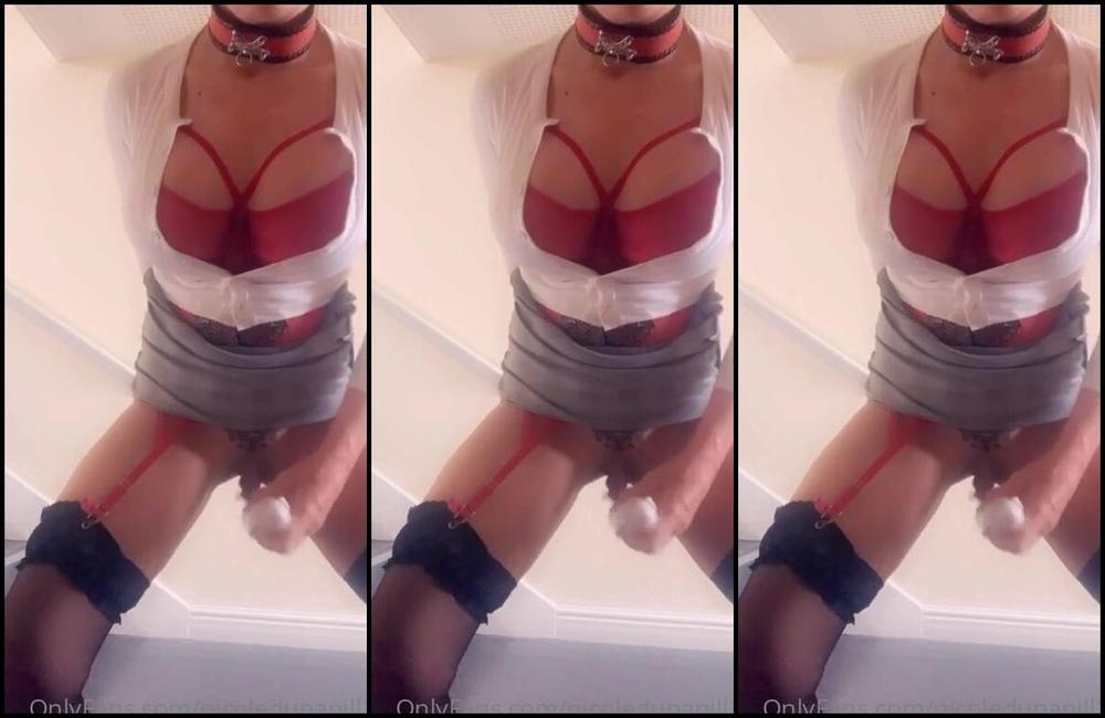 Nicoledupapill Stairwell Solo Fun Risque And Sexy