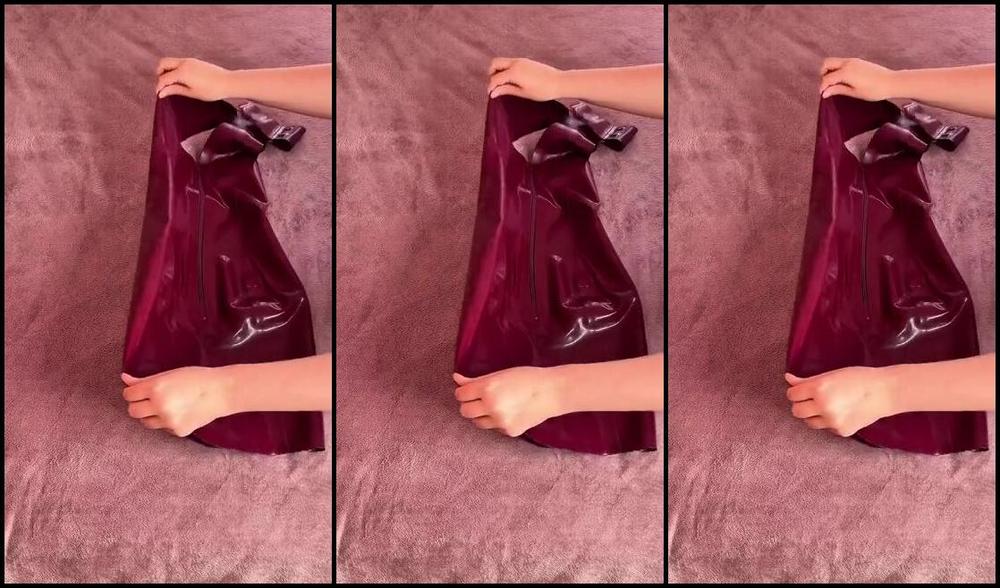 Mommydom Aurora Nicknamed Goddessaurorafiend 06 21 2025 Onlyfans Video Unboxing And Washing My New And First Latex Dress