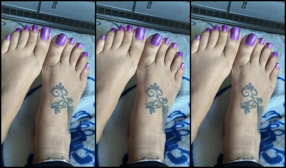 Deedeericanfeet 10 23 2024 Onlyfans Video New Pedi Mani Pls Take A Closer Look At This Gel Polish Its Called