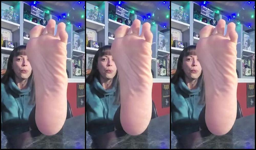 Crystal Paris Nicknamed One Lonely Foot 11 30 2024 Onlyfans Video Randoms From The Week Et2X