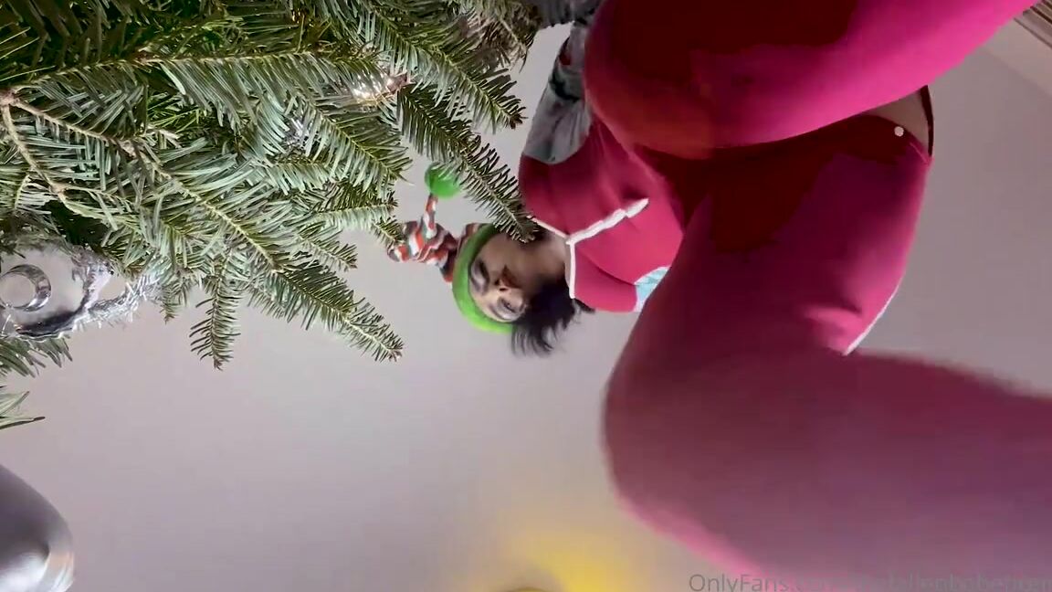 Thefallenbabepremium Onlyfans This Is What Happens To Tinies Who Dont Ask For Permission To Be In My Presence Merry Christmasp