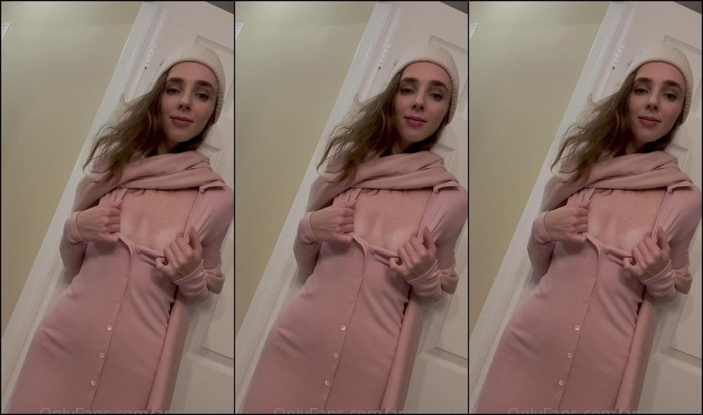 Annabisoux 2329809912 01 18 2022 This Is The Hat And Scarf With The Actual Outfit