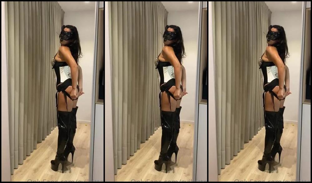 Evil Kitten Nicknamed Evilkitten Onlyfans I Do Love Getting Ready For A Session Trying The Clothes I Will Use And Feeling Like A Fing Goddess Yfq