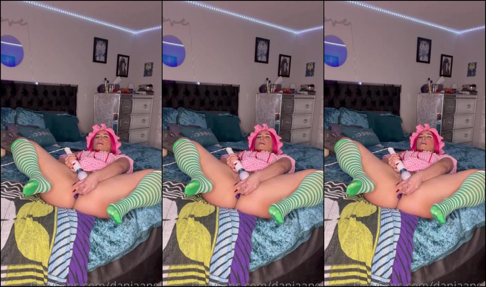 Danjaangel Trick Or Treat Treating My Vip Fans With A Brand New Halloween Solo In Strawberry