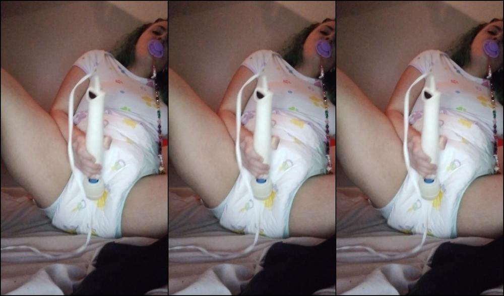 Isabel Dean Cumming In My Diaper For Daddy