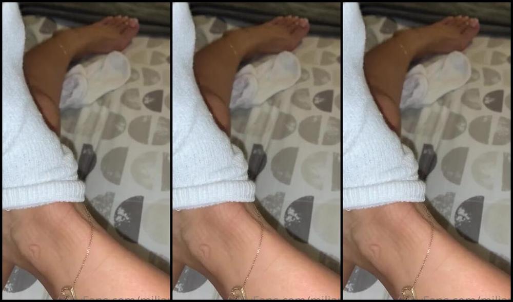 Miliani Nicknamed Miliani Onlyfans Short Clip Of My Thick White Socks I Love How Tight They Feel On My Feet Ankles