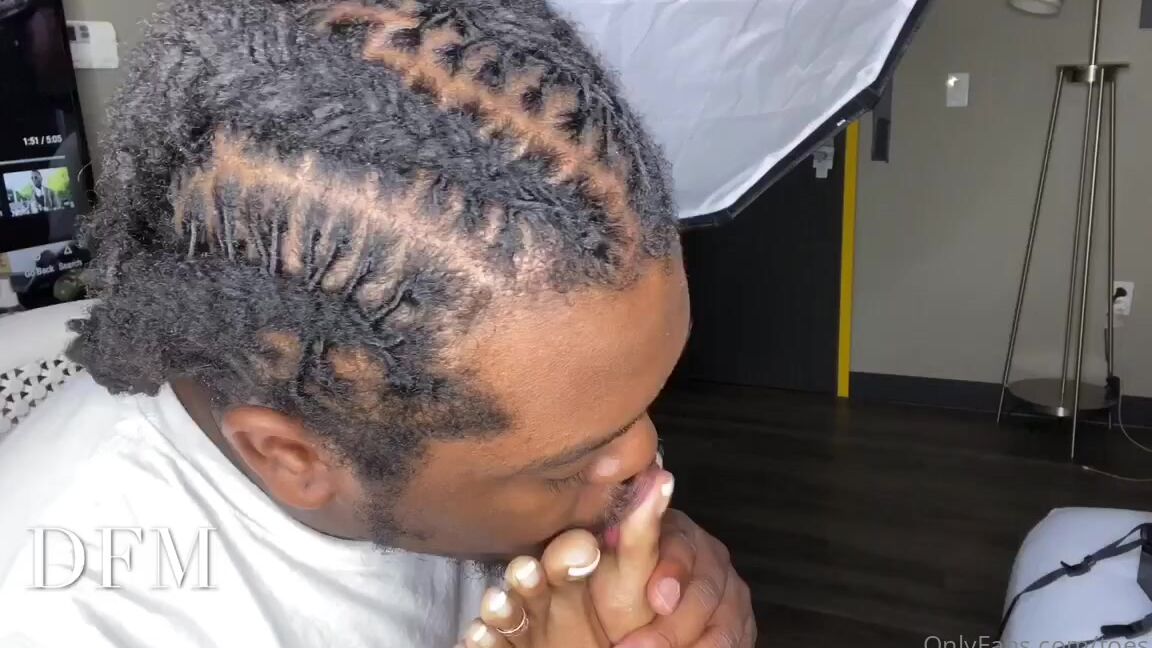 Toes100K Onlyfans Getting My Toes Ate Dfmexoticstudios