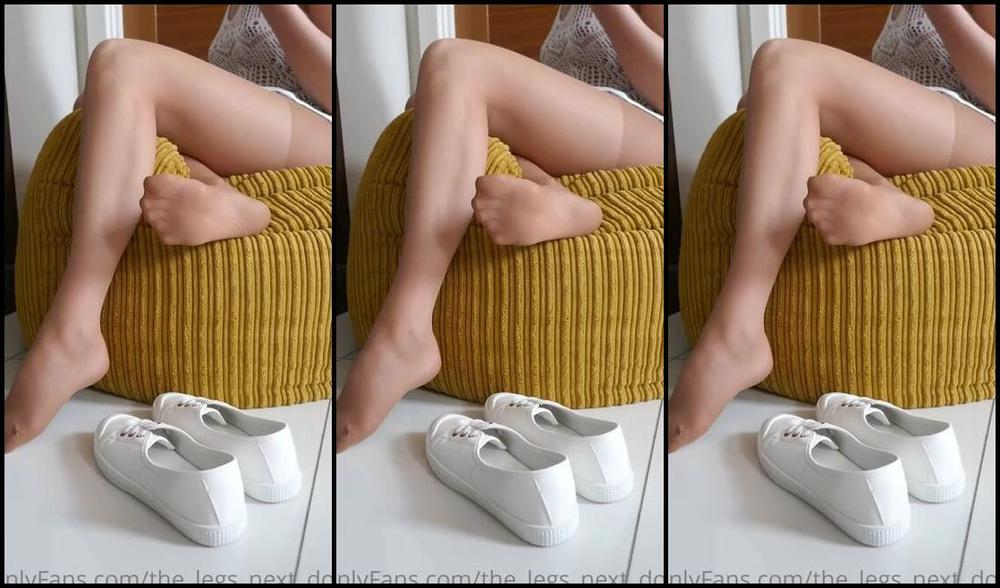 The Legs Next Door Nicknamed The Legs Next Door Onlyfans Let Me See Who S Excited To See These Pure White Insoles Stained By Your Goddess Sexy Stinky Sole