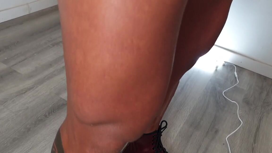 Alejandra Chacon Aka Alejandrachacon 01 05 2023 Onlyfans Video Alone Means This