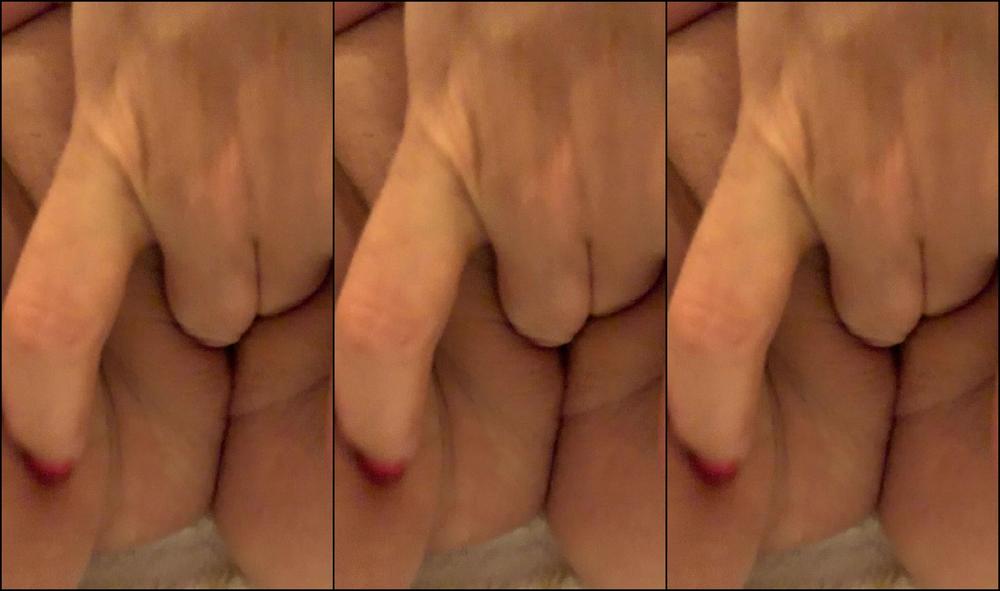 Mrssiren Playing With My Pussy