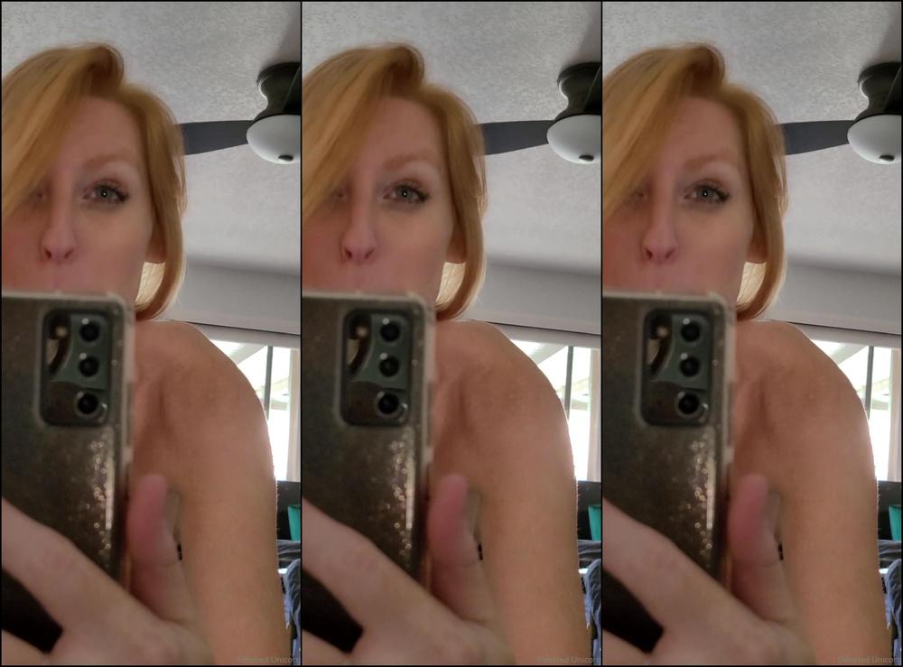 Elevated Unicorn 2035642480 02 18 2021 Fun Gift From My Momma I Love Weird Things Anything To Laugh