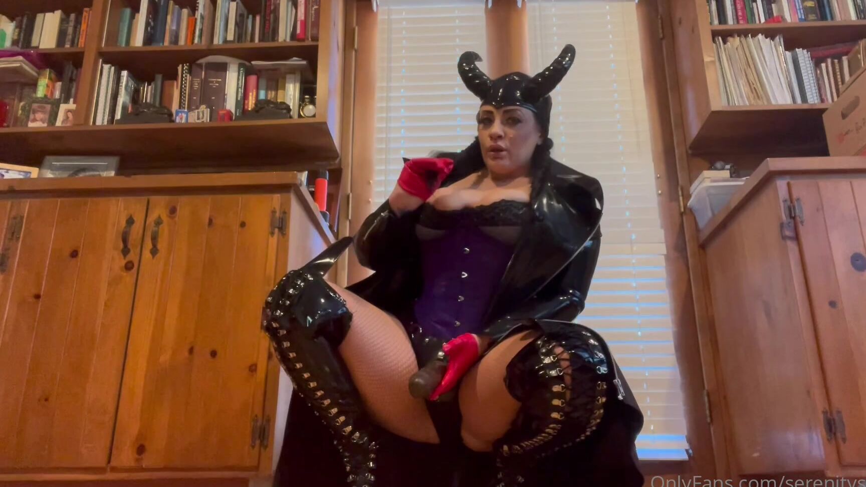 Serenitysmith My Cock Is Hungry