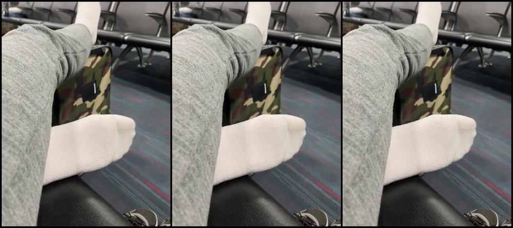 Snowpriness Onlyfans Wiggle In White Socks In Public Ohhhhh