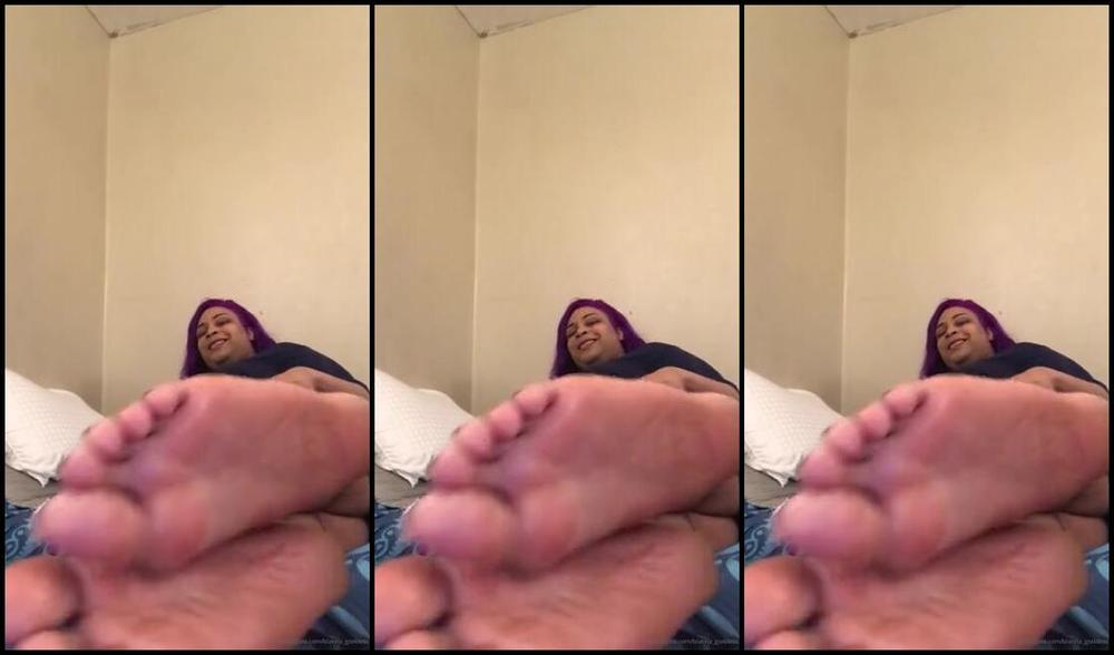 Blatina Goddess Onlyfans 02 17 2020 I Bet Your Hard Looking At My Sexy Soles And Ass