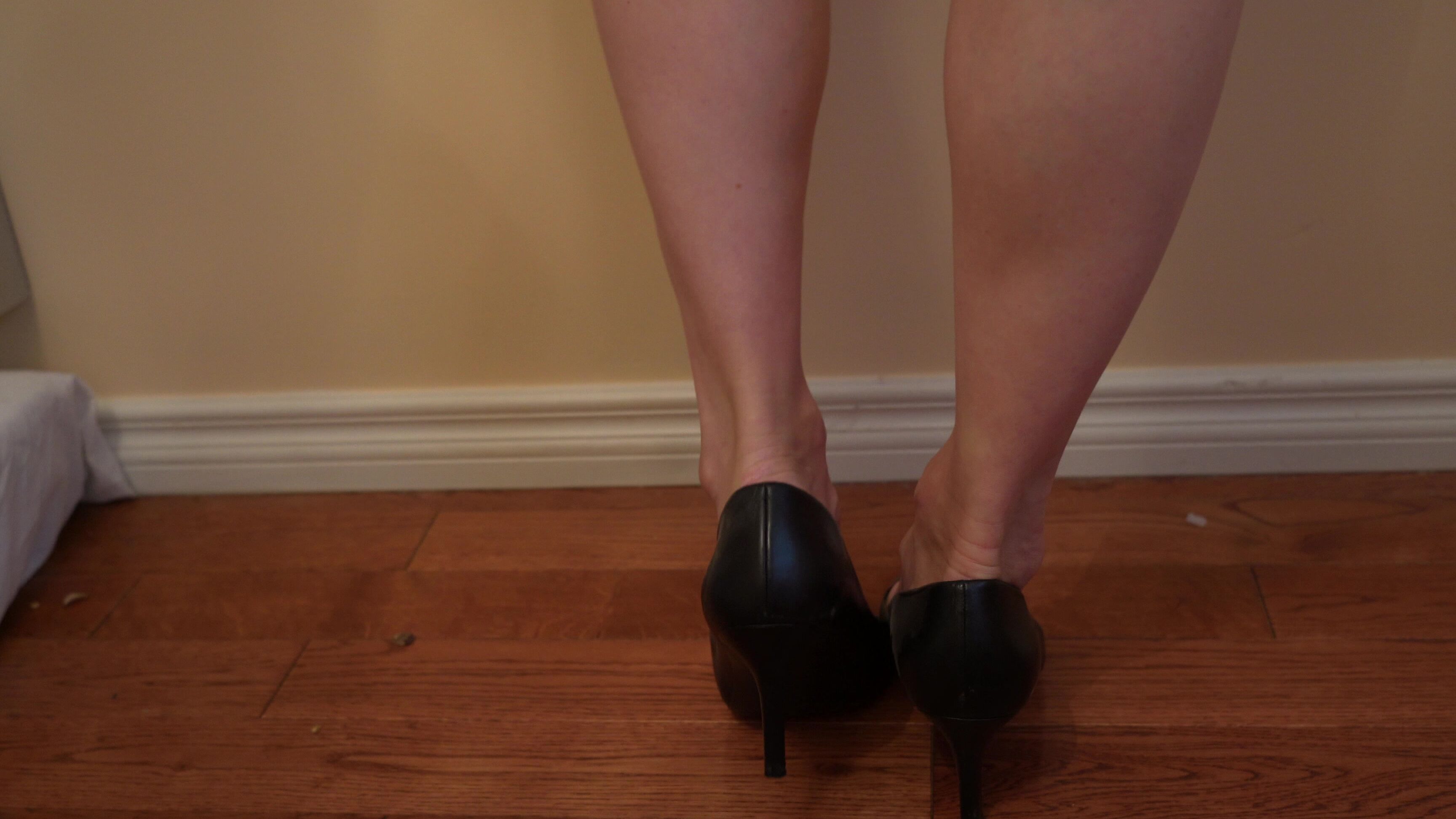 "yogabella" barefoot, dirtyfeet, feet, footfetish, highheels Feet and Heels manyvids