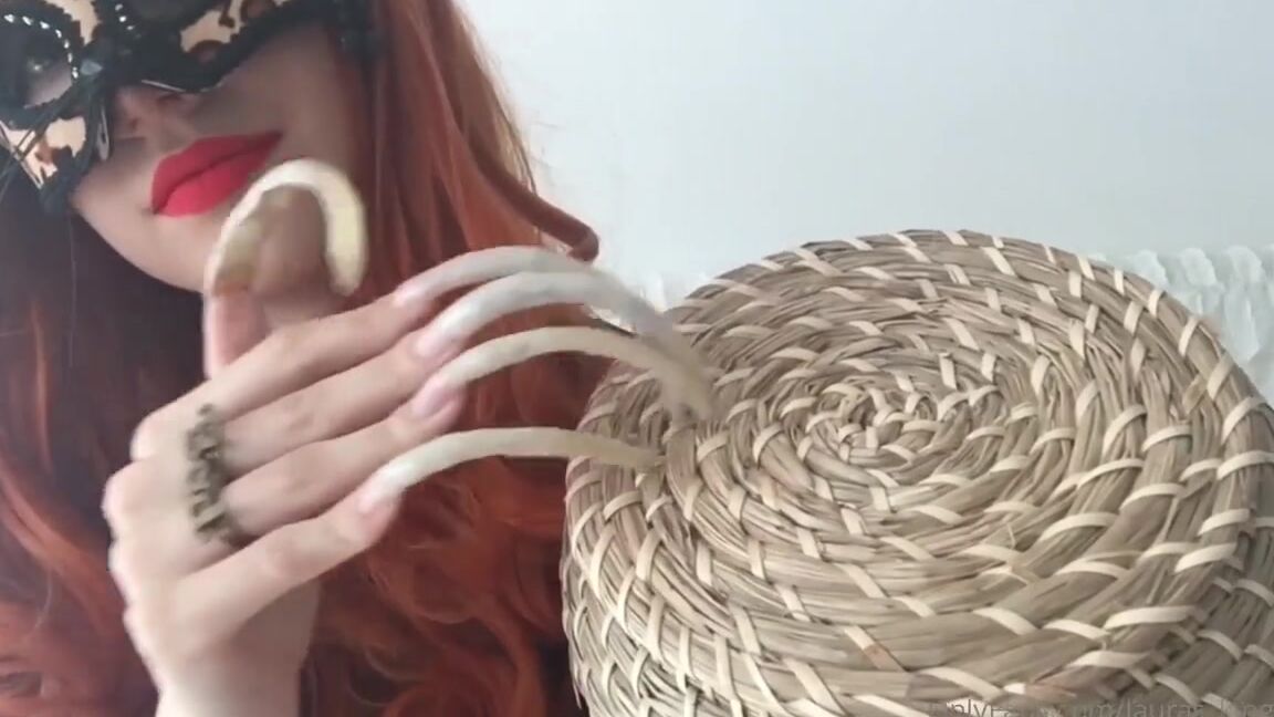 Lalalaura Nicknamed Lauras Kingdom 08 31 2020 Onlyfans Video Christinas Bare Nails Tap Amp Claw 2