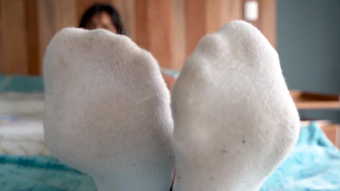 Mistress Enola Onlyfans Today I Ve Decided That I M Going To Make Your Entire Life Revolve Around My Stinky White Socks Tha Exwp