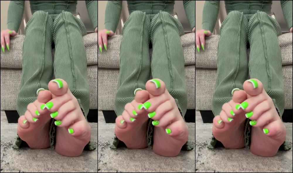 Goddessfendi 3444993661 08 16 2024 Drop A Tip If You Love My New Pedi Or If U Cum To This