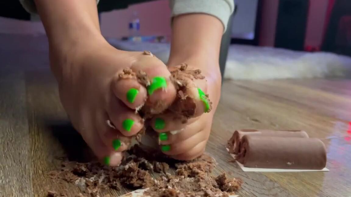 Sweetiestoes Aka Yourfeetsweetie Onlyfans Swipe To The Next Video We Had To Cut The First One Lol Dallasfootmodelsent 2