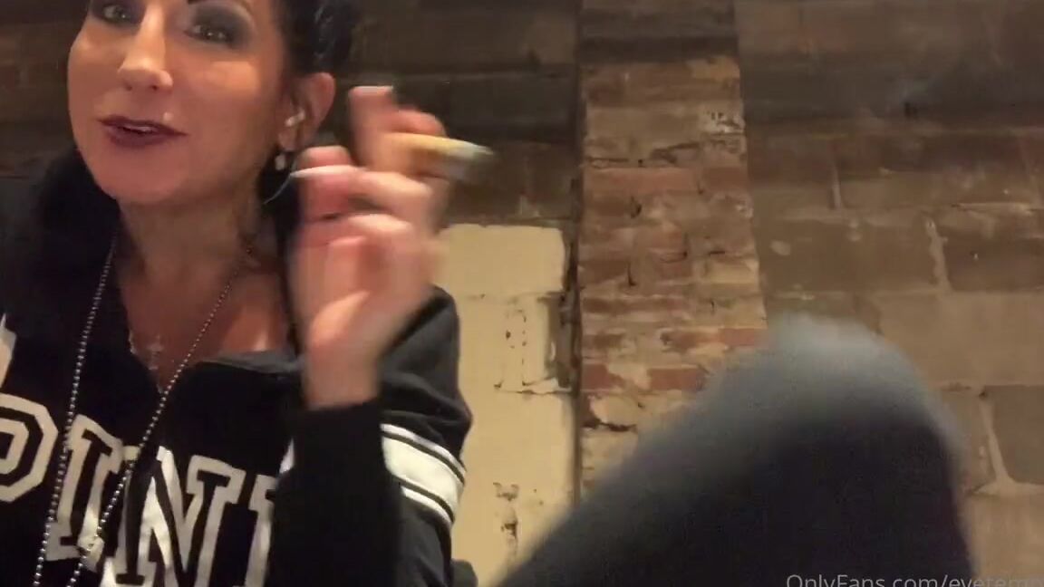 Temptress Raven Eve Aka Evetemptress Onlyfans Just Hanging In The Dungeon Tonight Smoking A Cigar Being Relaxed In My Sweats And Half My Lipstic
