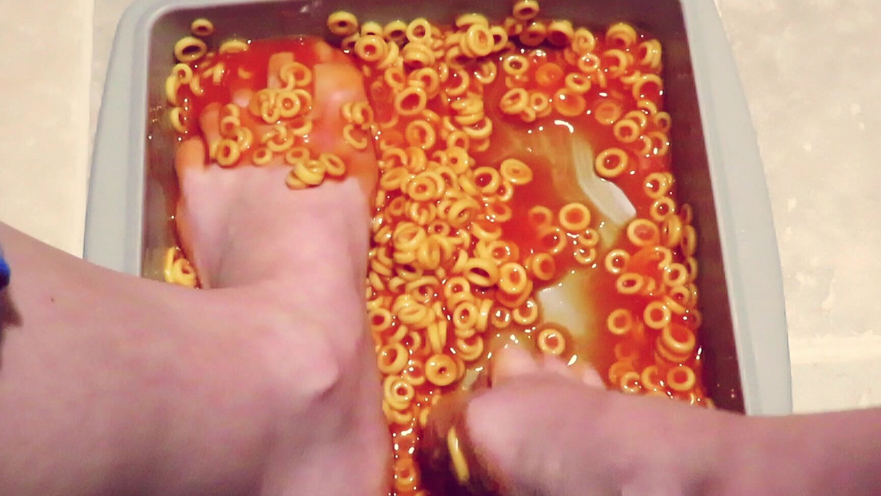Food Sploshing, Dirty Feet, Food, Foot Fetish, Sploshing rocksydaizy slow motion toes slopping in spaghettios ManyVids