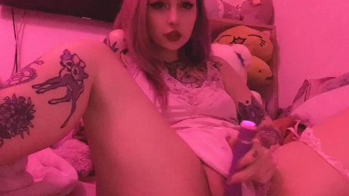 Deerbxby I Always Get So Horny When It S Night Time