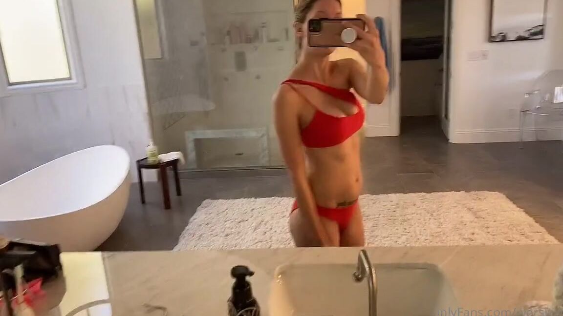 Princess Rene Aka Worshiprene Onlyfans Just Outta The Shower Trying On Which Swimsuits I Ll Be Bringing With Me To Hawaii These 2 Are 1