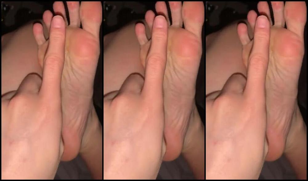 Miss Emma Rose Nicknamed Emmaemmarose Onlyfans Good Morning Time To Step Out Of Bed And Make Men Turn To Boys