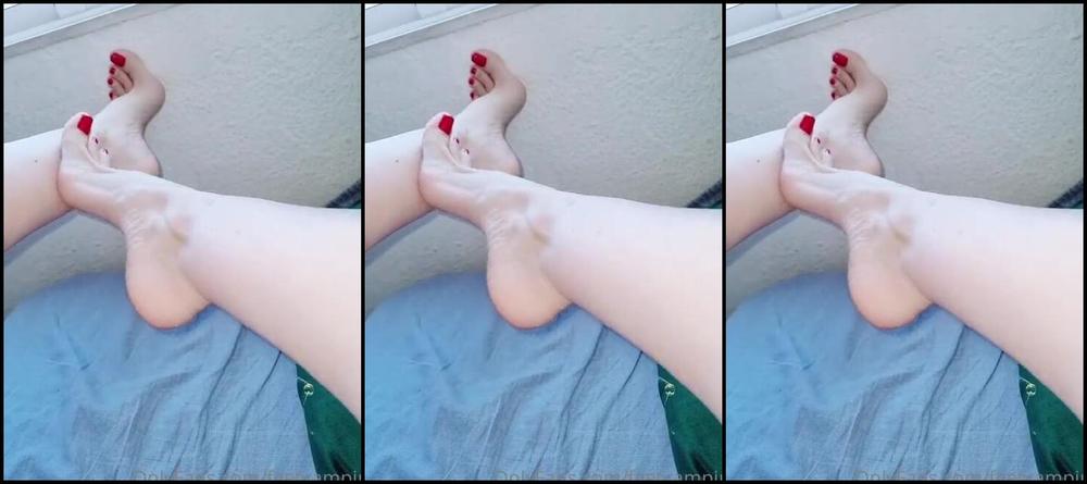 Feetvampire Nicknamed Feetvampire Onlyfans Video 935