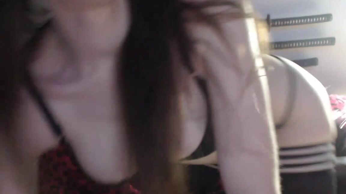 Vicki Peach Sexy Cei