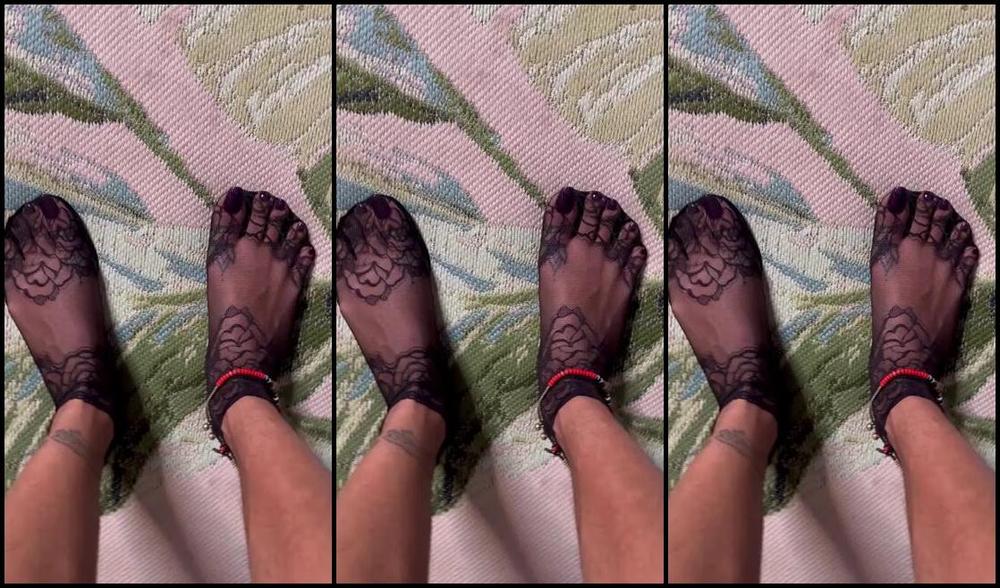 Zafeetllc Onlyfans Sexy Lace Sock Spreads