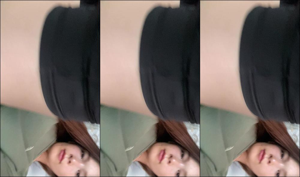 ellieleen1-01-08-2020-628602408-cozy-masturbation-at-home-lots-of-tease-and-different-angles