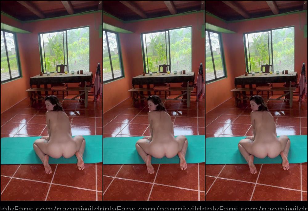 Naomiwildman When Your Yoga Session Turns Into A Hot Yoga Session Be Sure To Watch All The Way