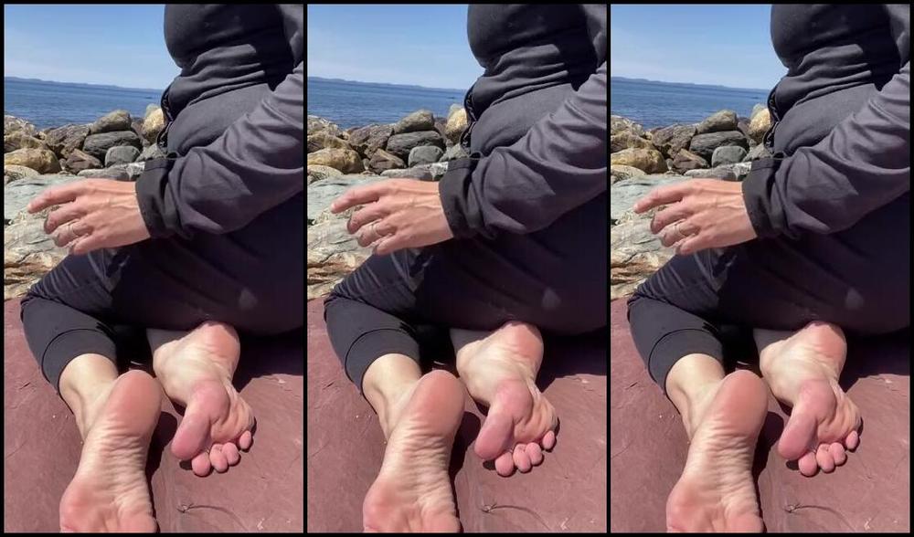 Lezlyan Nicknamed La Little Dancer Feet Onlyfans I Ve Waited So Long To Be Able To Explore And Be Outside Again And I Like