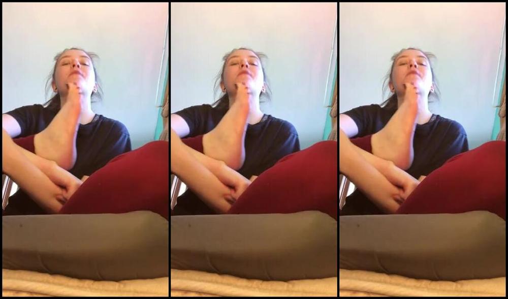 Delilah Nicknamed Footiesfeets Onlyfans Long Lost Self Worship