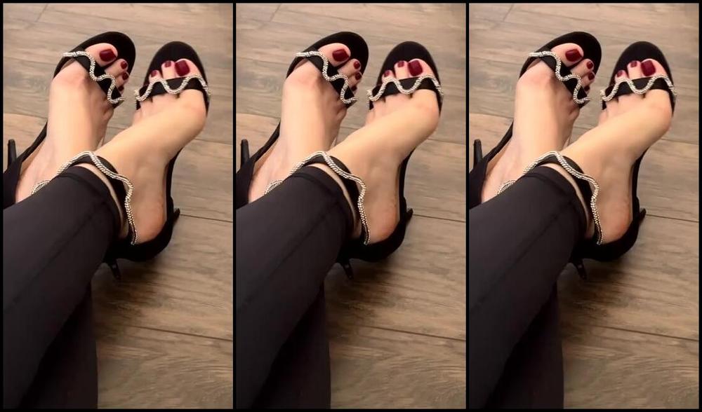 Sweetfeet2018 Nicknamed Sweetfeetfans Onlyfans Okay So I Forgot To Post This While I Was Gone But It S Too Pretty Not To Share And Turn Your Vol Jrp