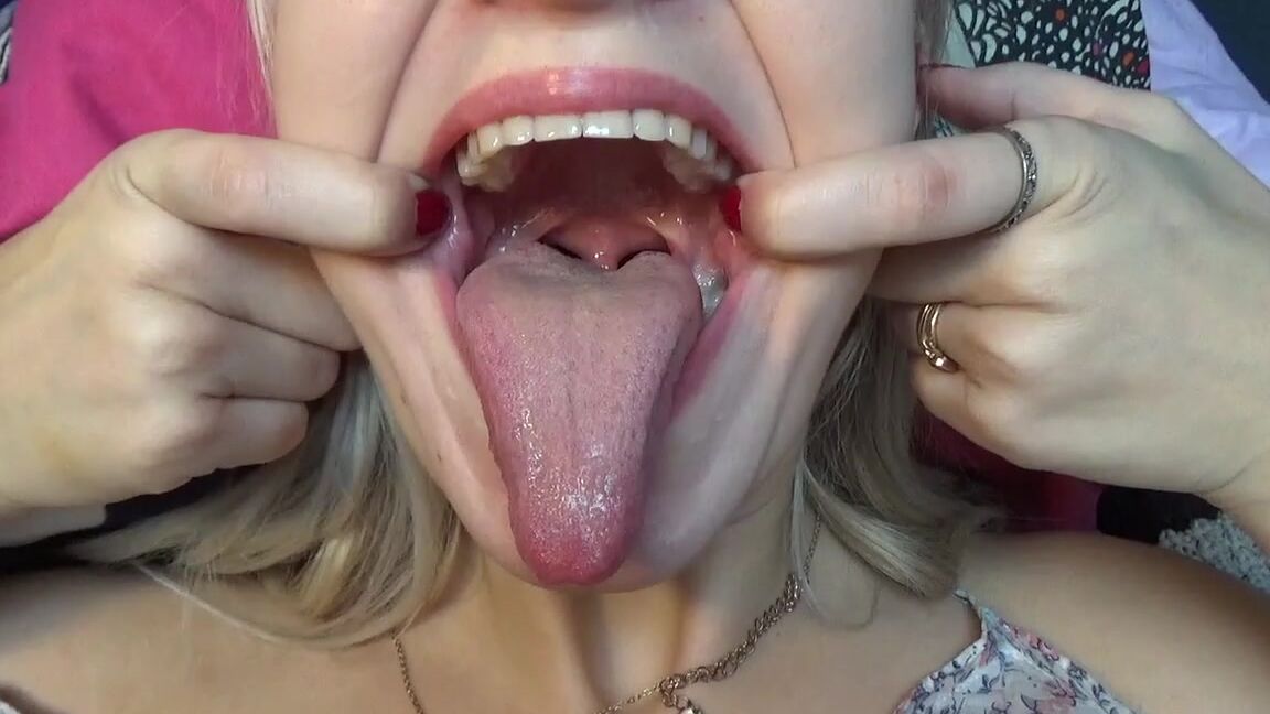 Goddess Vanessa Morning Mouth