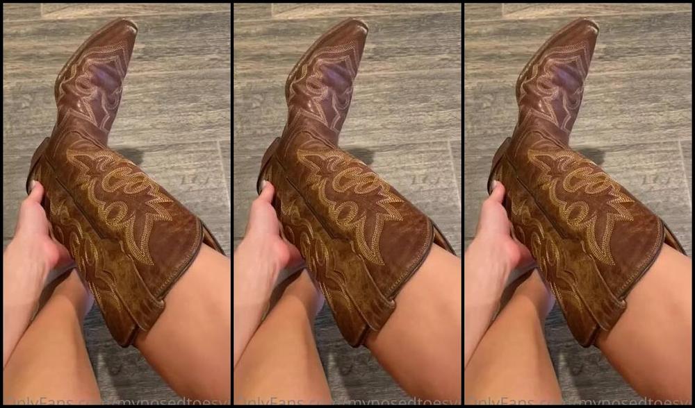 Brooke Jones Nicknamed Myposedtoesvip Onlyfans Now That The Weather Is Getting Colder Would You Want To Take Advantage Of My Feet Fresh Out