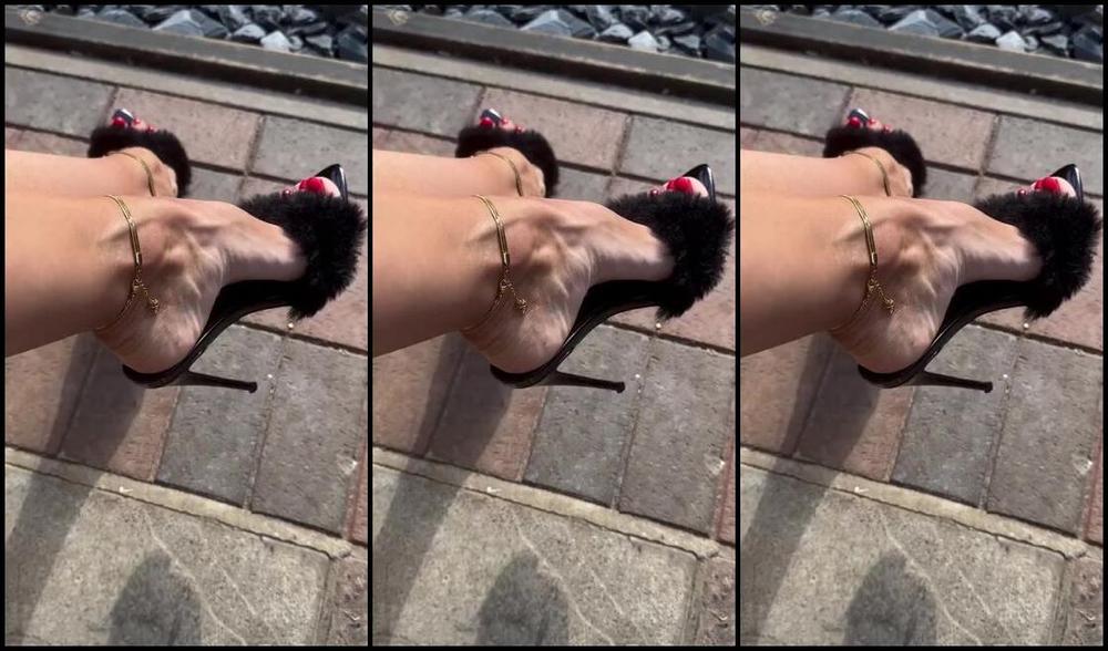 Heels Of Mine Nicknamed Heelsofmine 10 18 2024 Onlyfans Video Answer Honestlywould You Like To Lick It