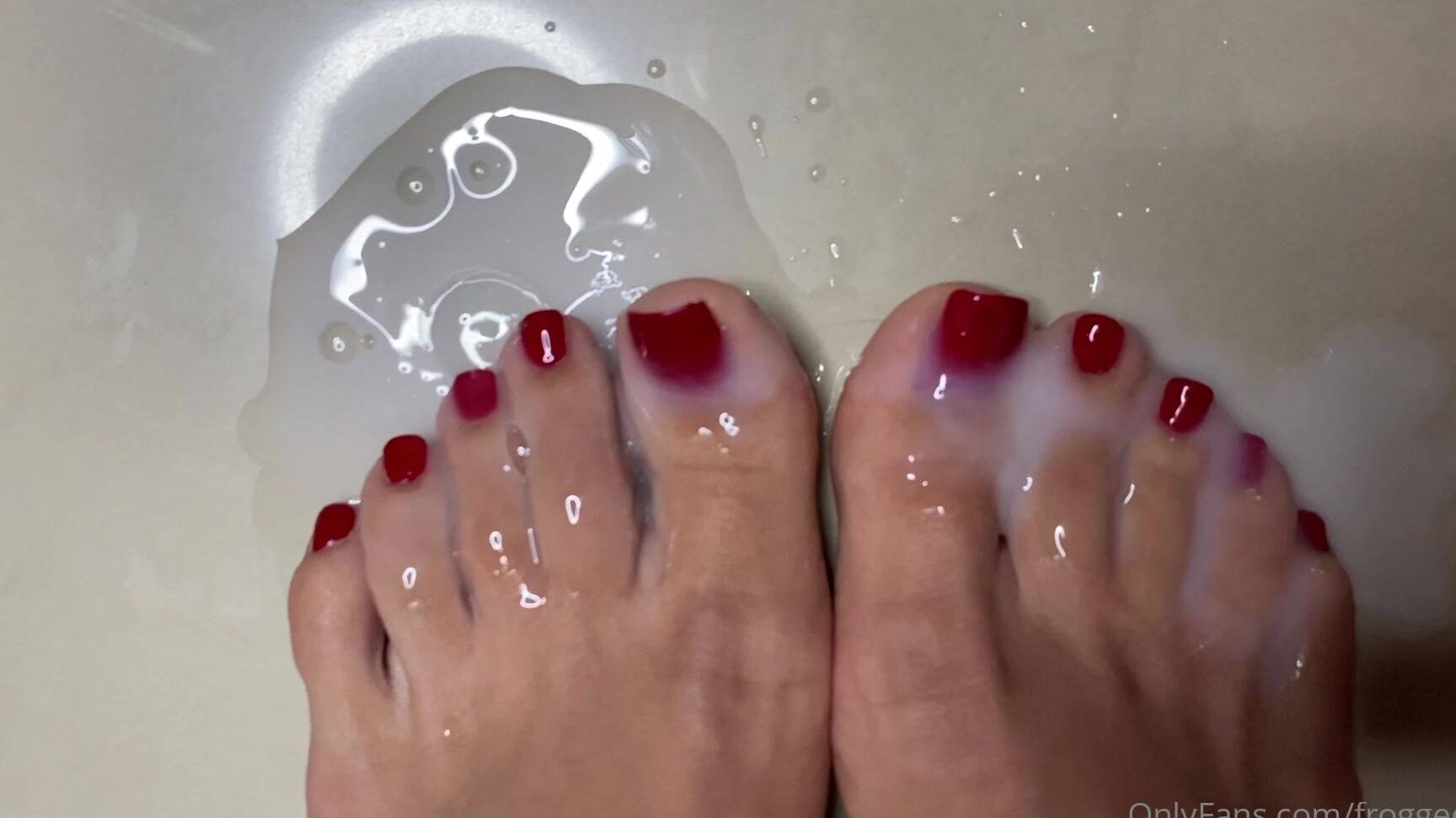 Froggeefeetvip This Was A Custom Video Cumming On My Red Toes And Than Pouring Cum Loads On My Toes