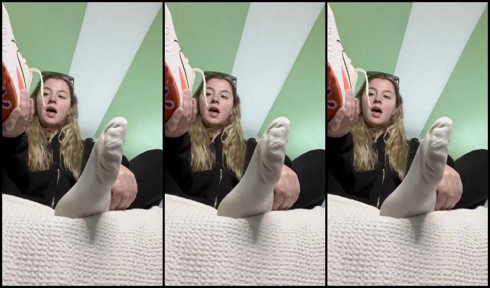 Goddessophelia Onlyfans Task Worship Every Part Of My Sweaty Foot Gear